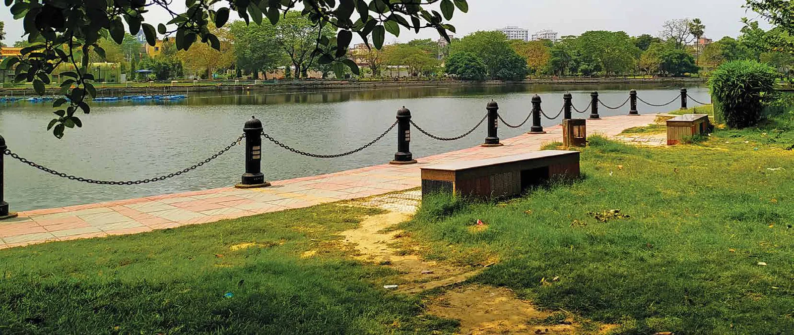 Rabindra Sarobar lake, Kolkata